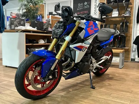 BMW F 900 R Sport