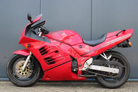 Suzuki RF 600 R