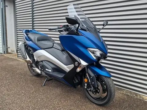 Yamaha TMAX 530