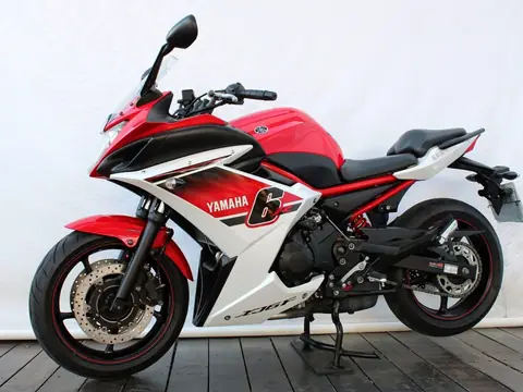 Yamaha XJ6