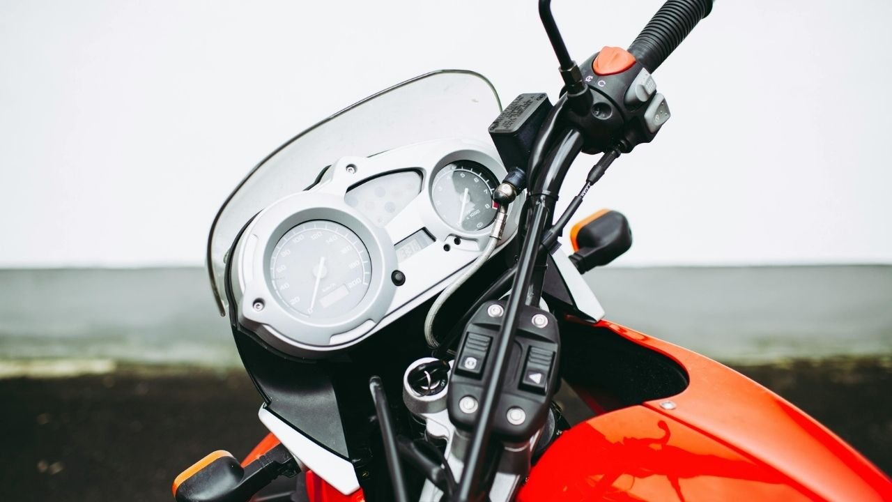 Honda CB300F Twister peças e manutenção