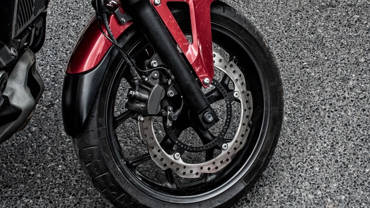 Manutenção e guias técnicos para motos populares